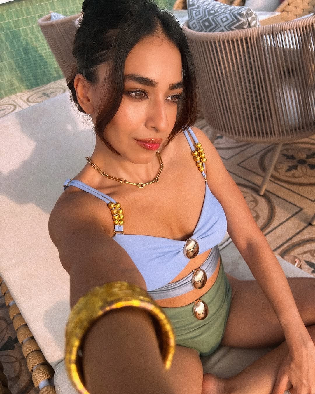 Colorblock Cutout One Piece Bikini And Skirt Set