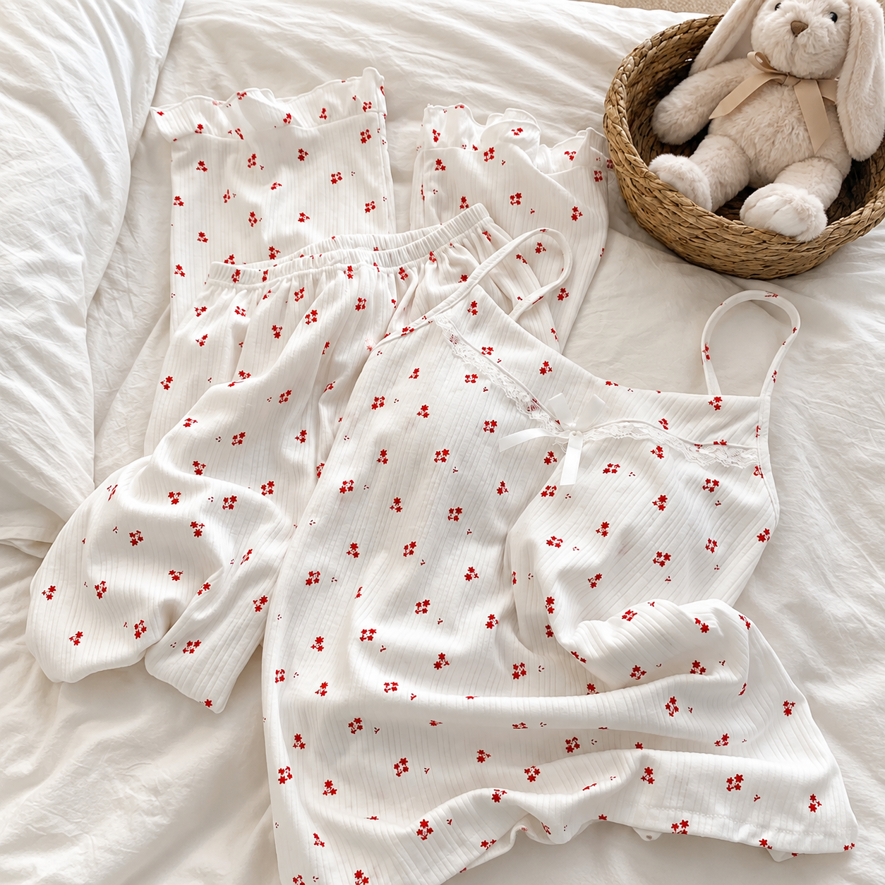 Whispering Flora Padded Nightsuit- 3pc Set