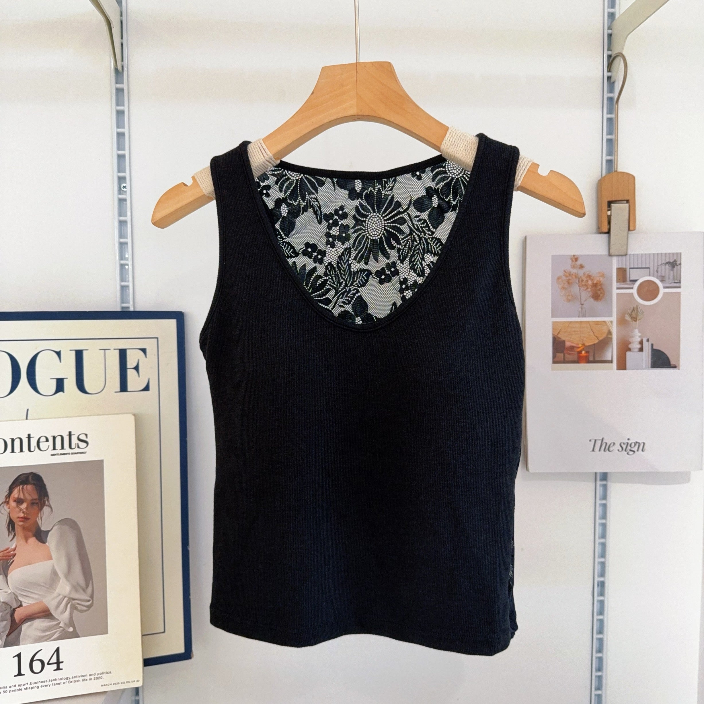 Floral Lace Backless Built-in Bra Top
