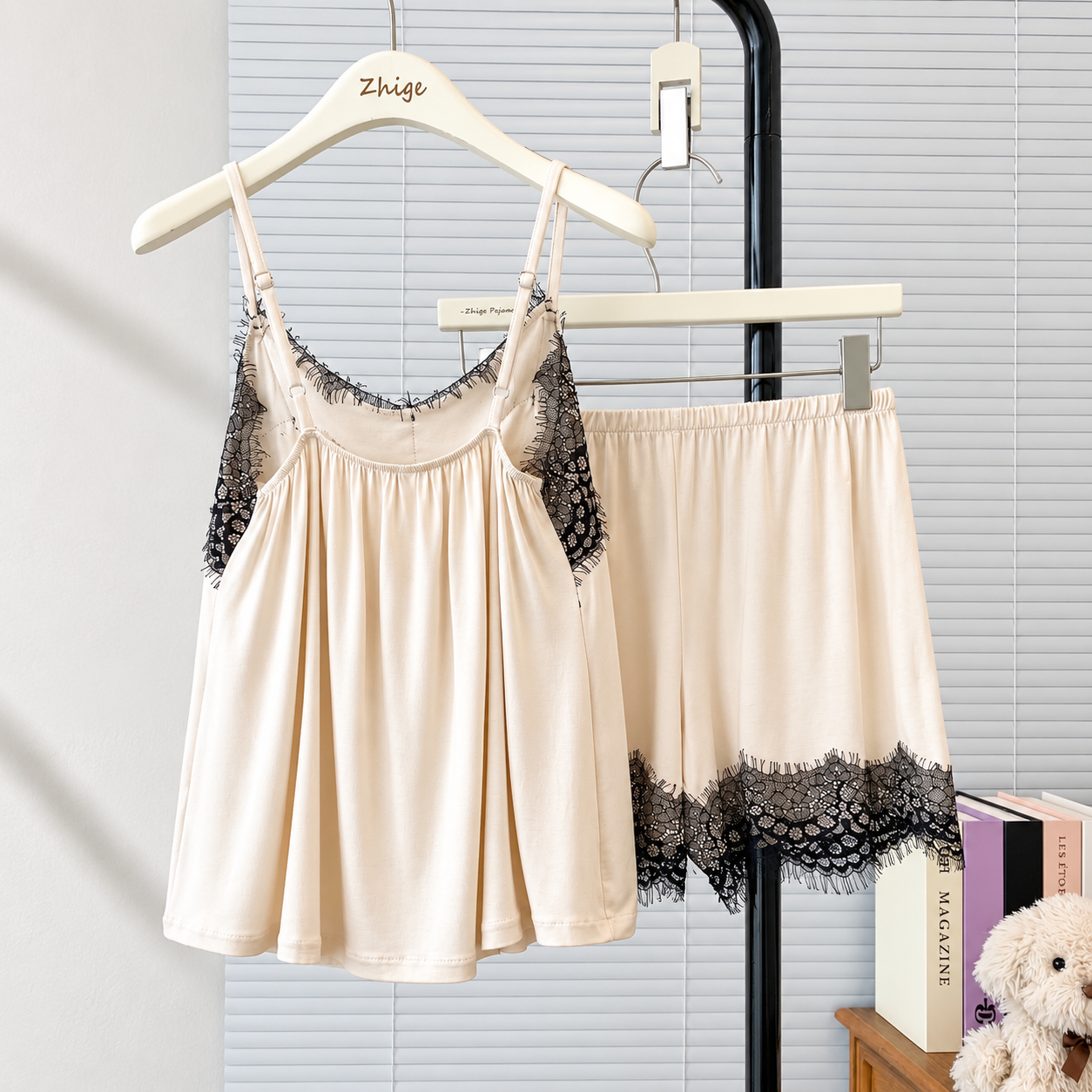 Solid Noir-Trim Padded Night Set