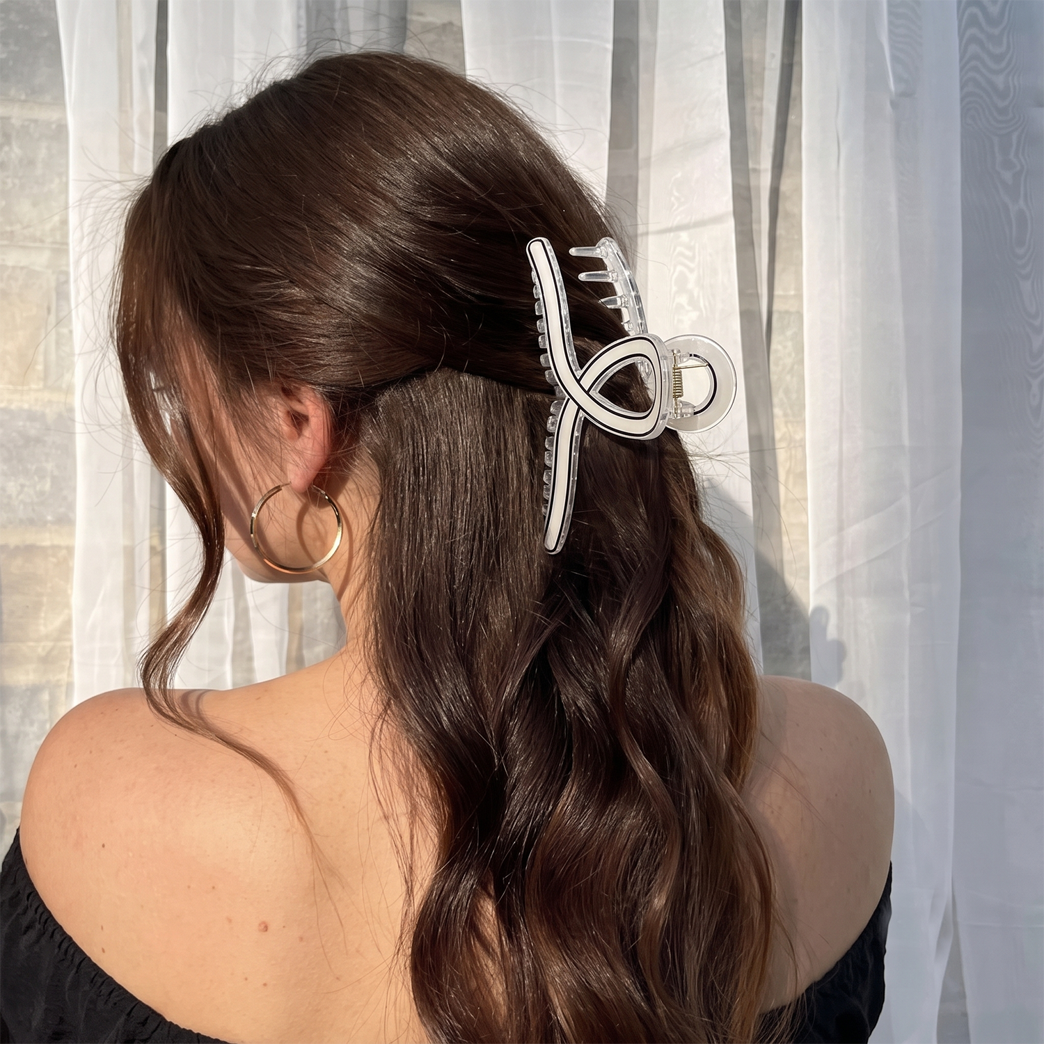 Minimal Muse Claw Clip
