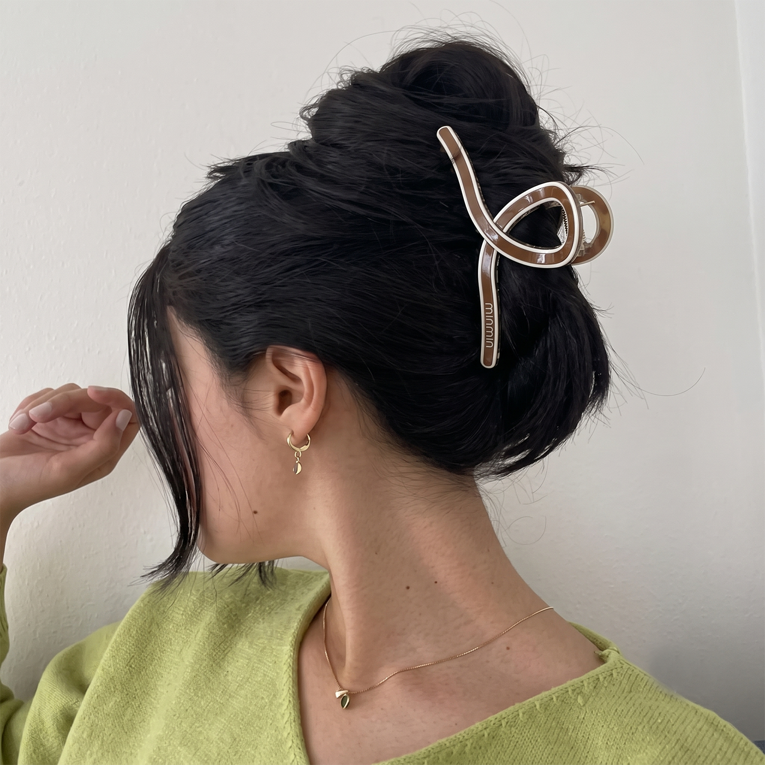 Minimal Muse Claw Clip