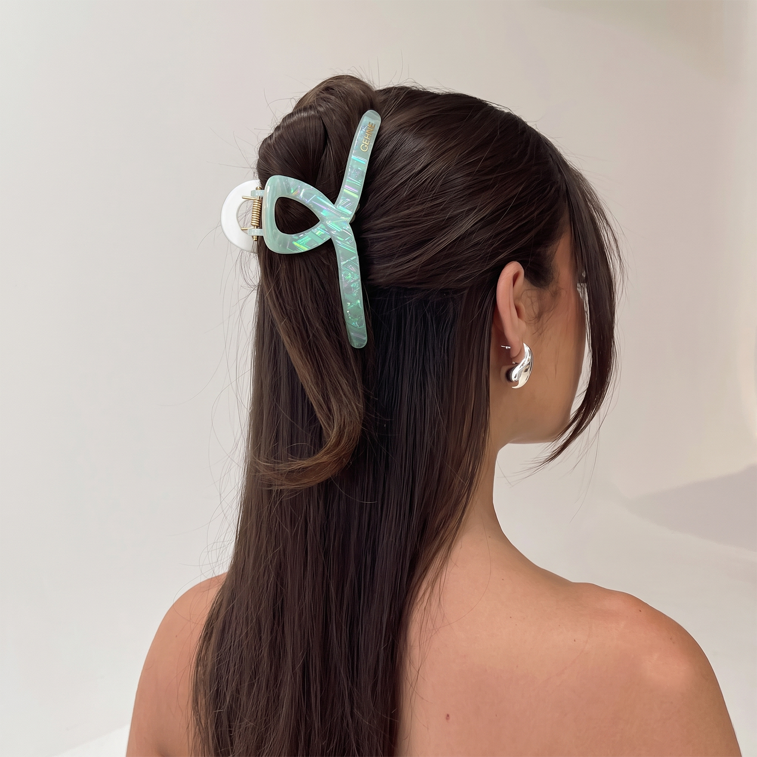 Pearl Loop Claw Clip
