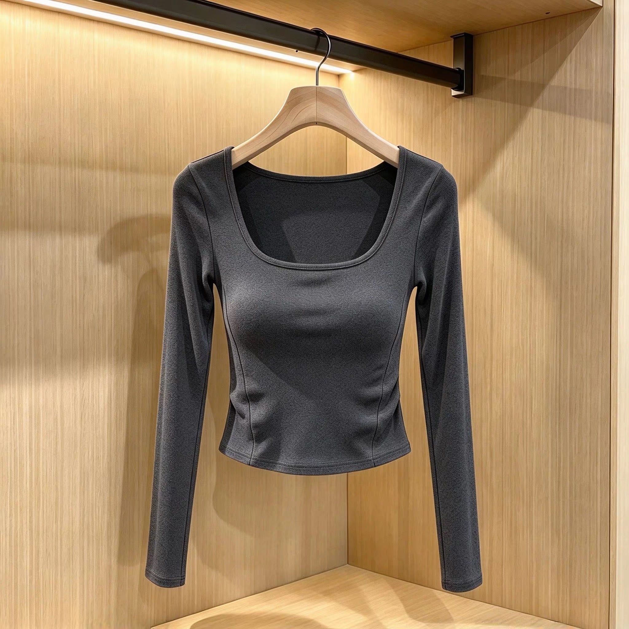 Bodyline Built-in Bra Full Sleeves Top