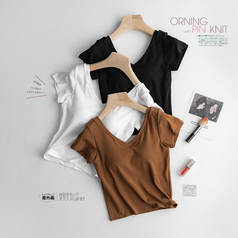 Cassie Built-In Bra V-Neck T-shirt