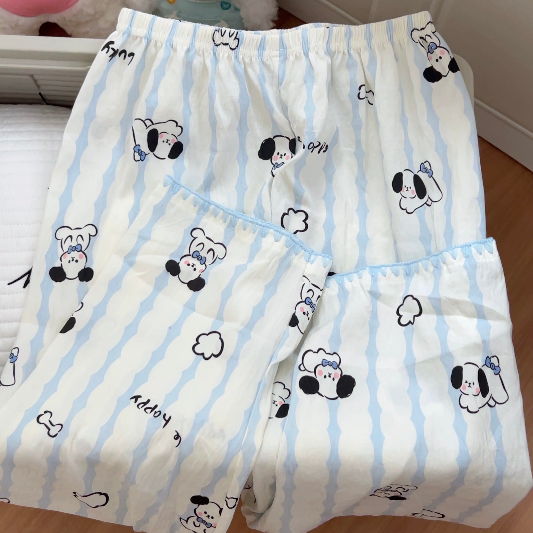 Cloud Bone Doodle Padded Nightsuit Set