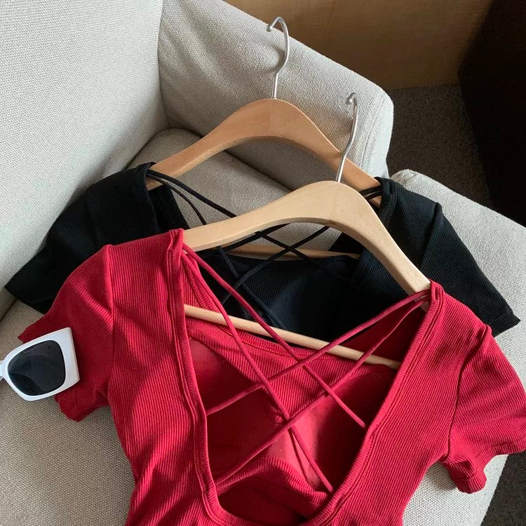 Aria Back Criss-Cross Built-In Bra Crop T-shirt