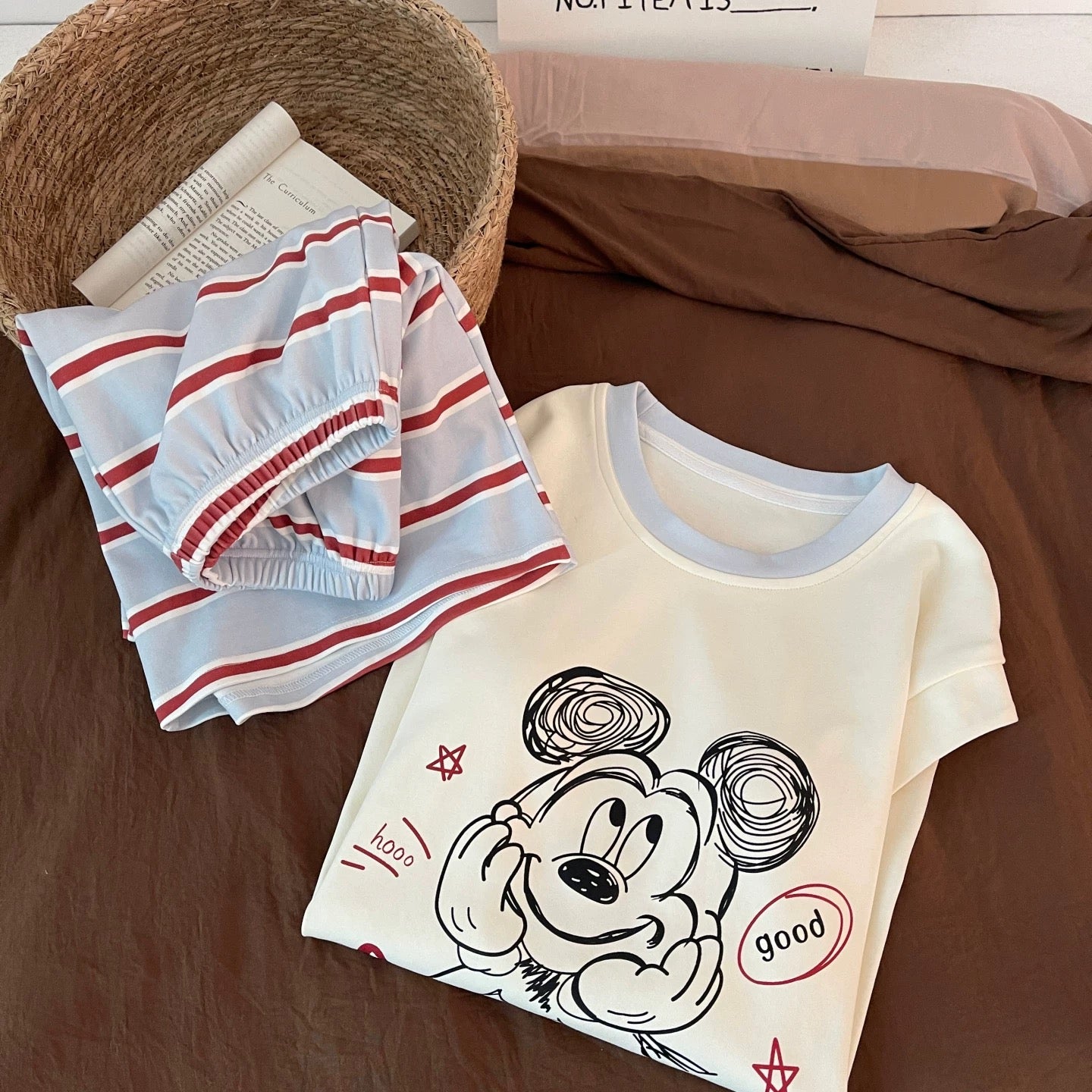 Imagine Sketch Toon Padded Nightsuit Set