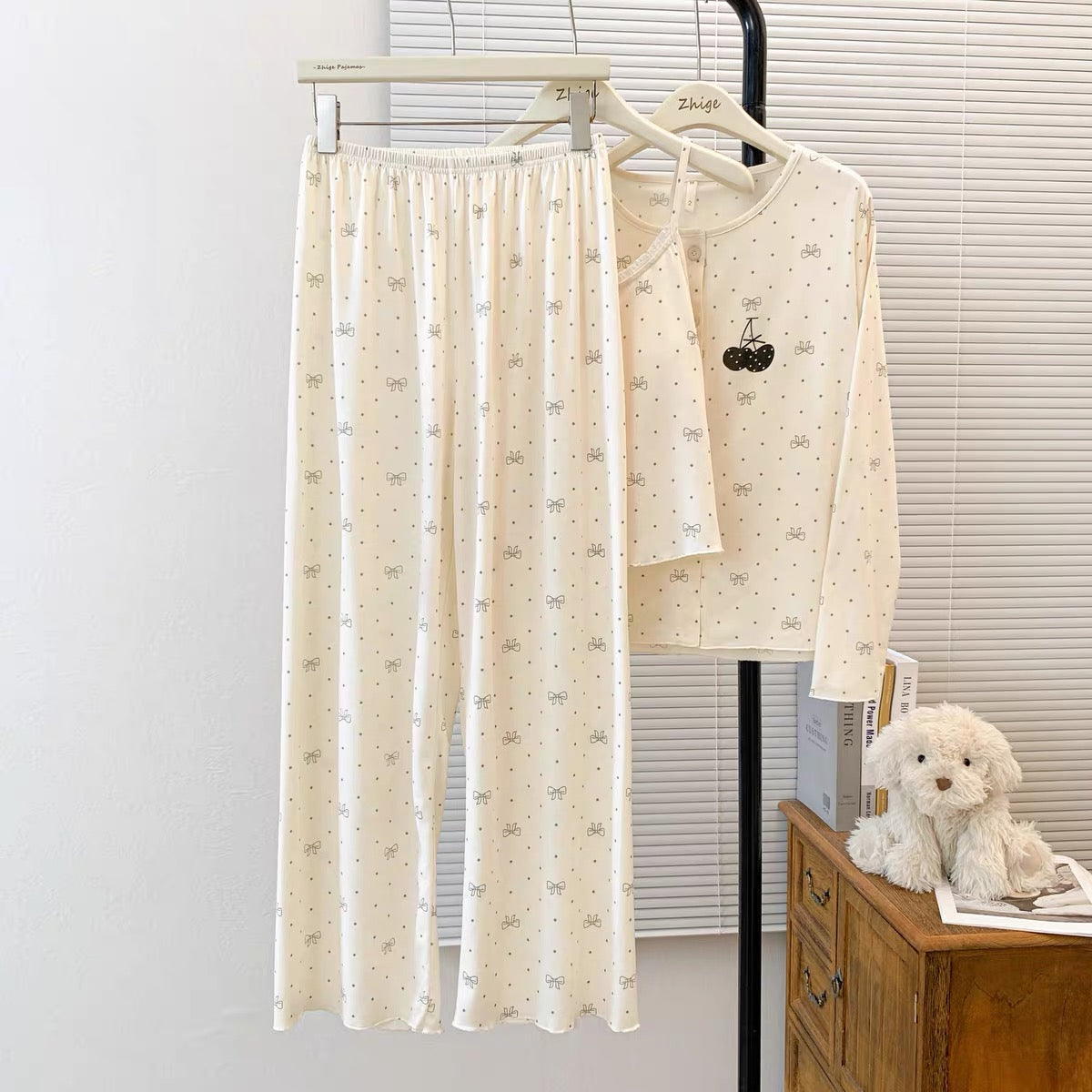 Soft Vanilla Bow Padded Nightsuit - 3pc Set