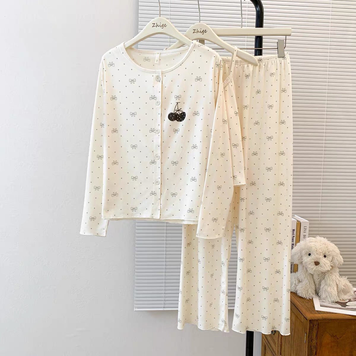 Soft Vanilla Bow Padded Nightsuit - 3pc Set