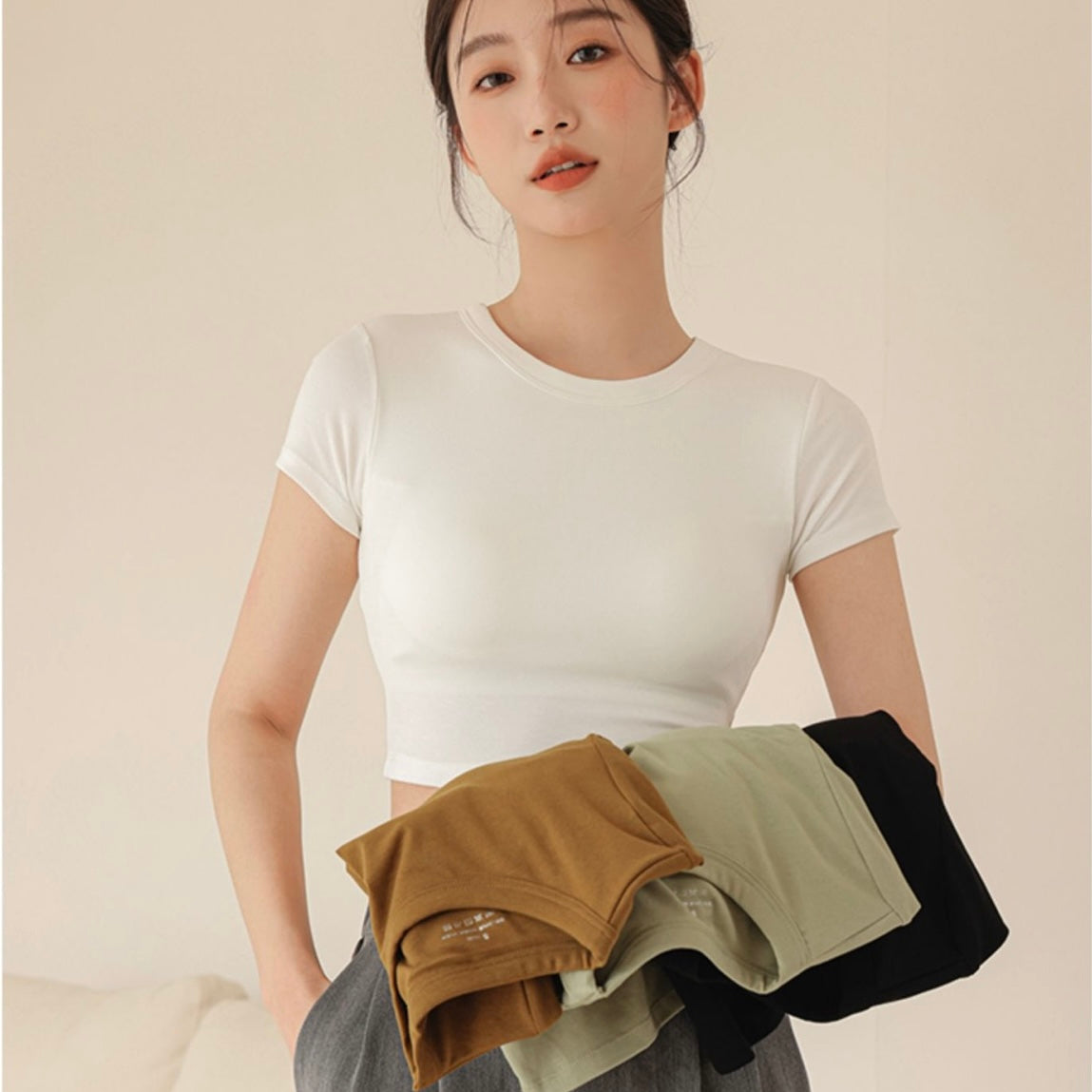 Evie Built-In Bra Crop T-shirt