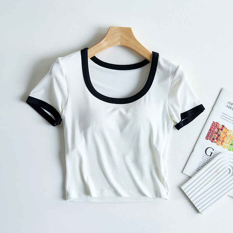 Macaron Contrast Built-In Bra Tshirt