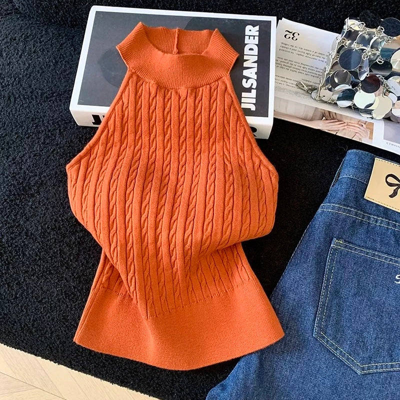 Elysia High-Neck Knit Built-in Bra Top