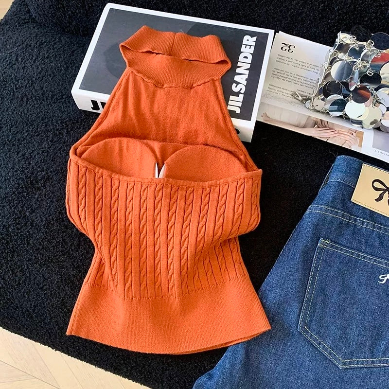 Elysia High-Neck Knit Built-in Bra Top