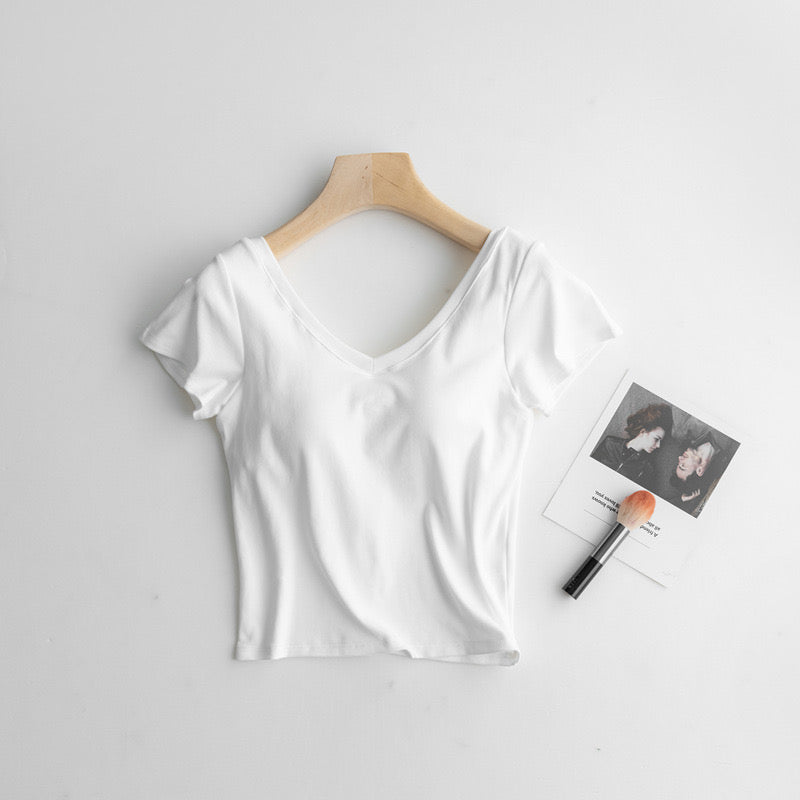 Cassie Built-In Bra V-Neck T-shirt