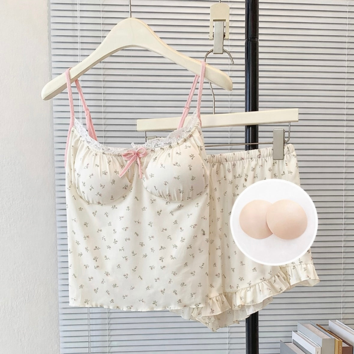 Petals & Ribbon Padded Nightsuit Set