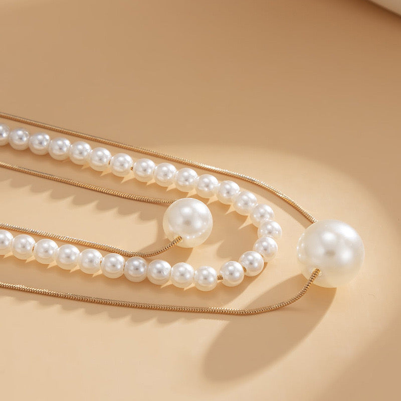 3 layered pearl drop neckpiece