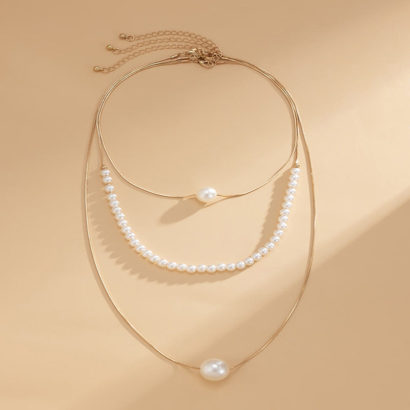 3 layered pearl drop neckpiece