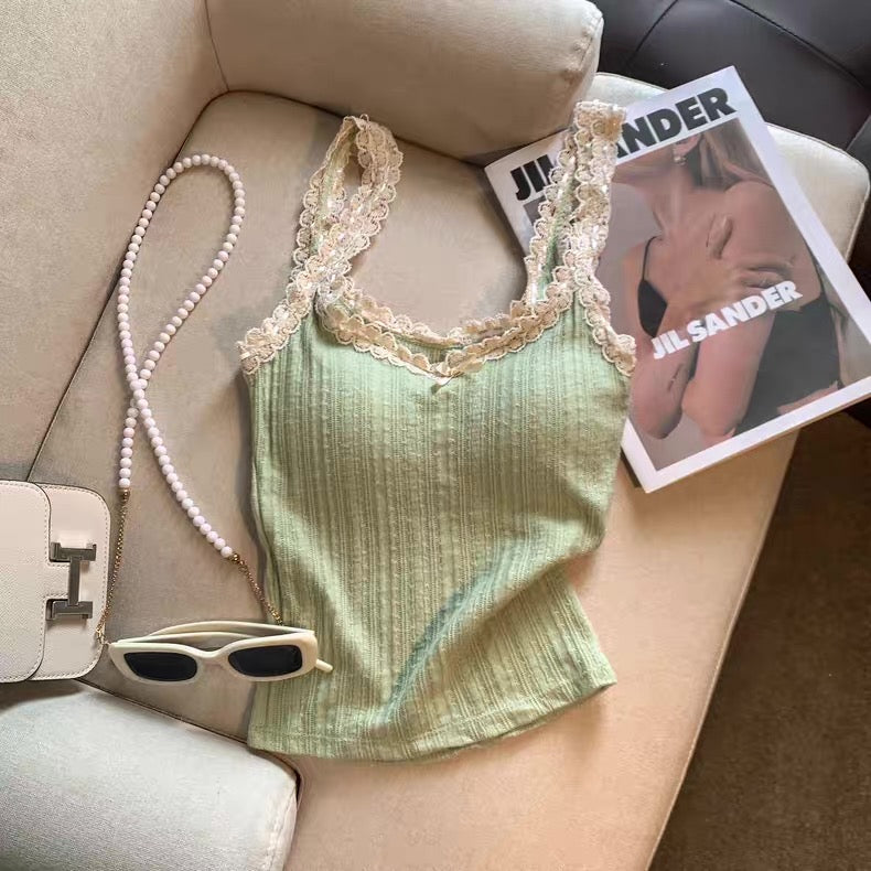 Charming Lace Built-in Bra Camisole