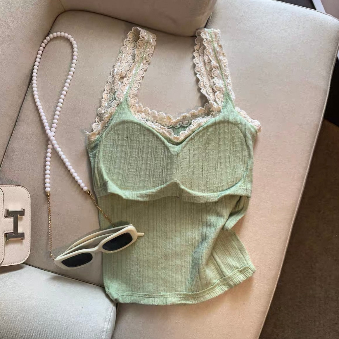 Charming Lace Built-in Bra Camisole
