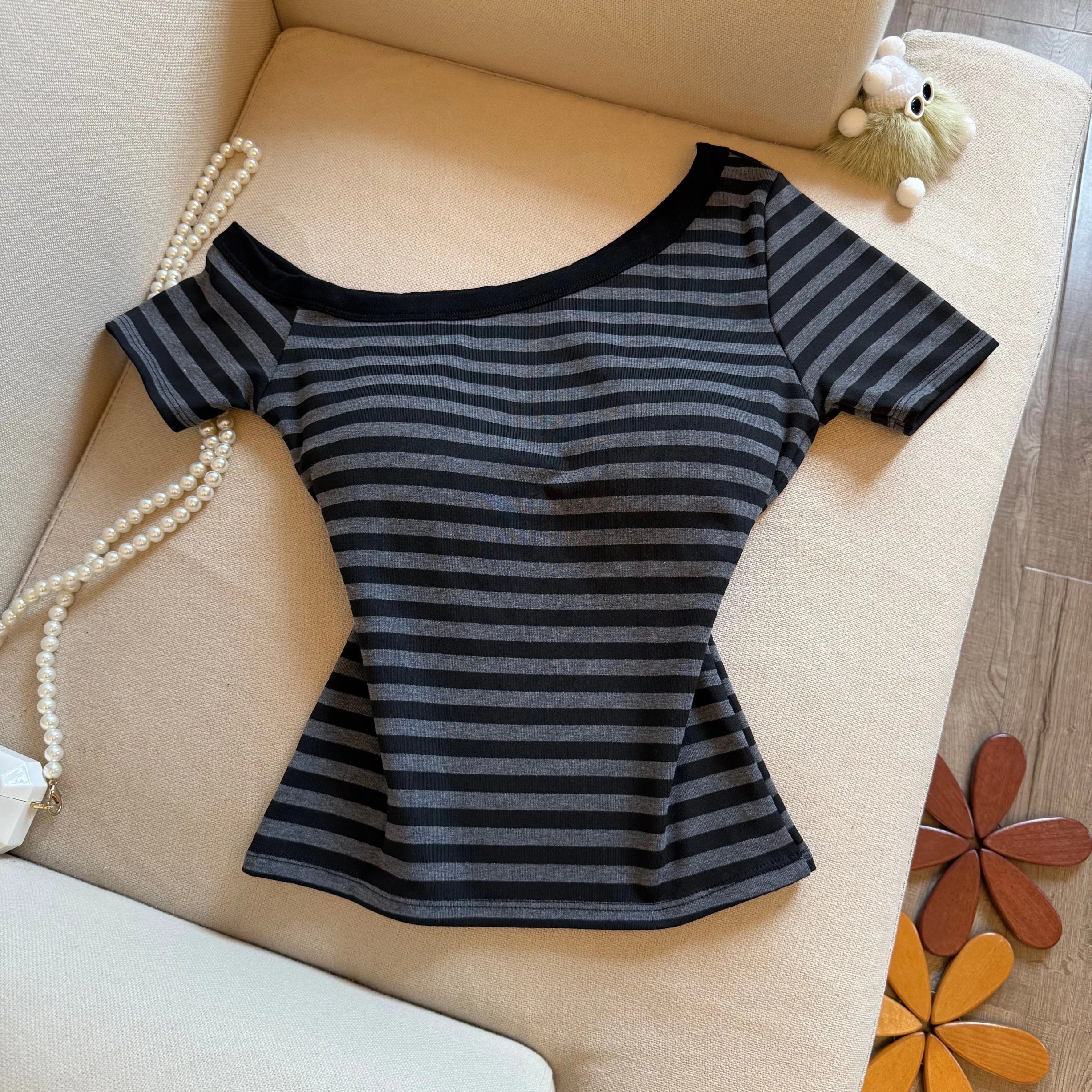 Stripe Story Built-in Bra T-shirt