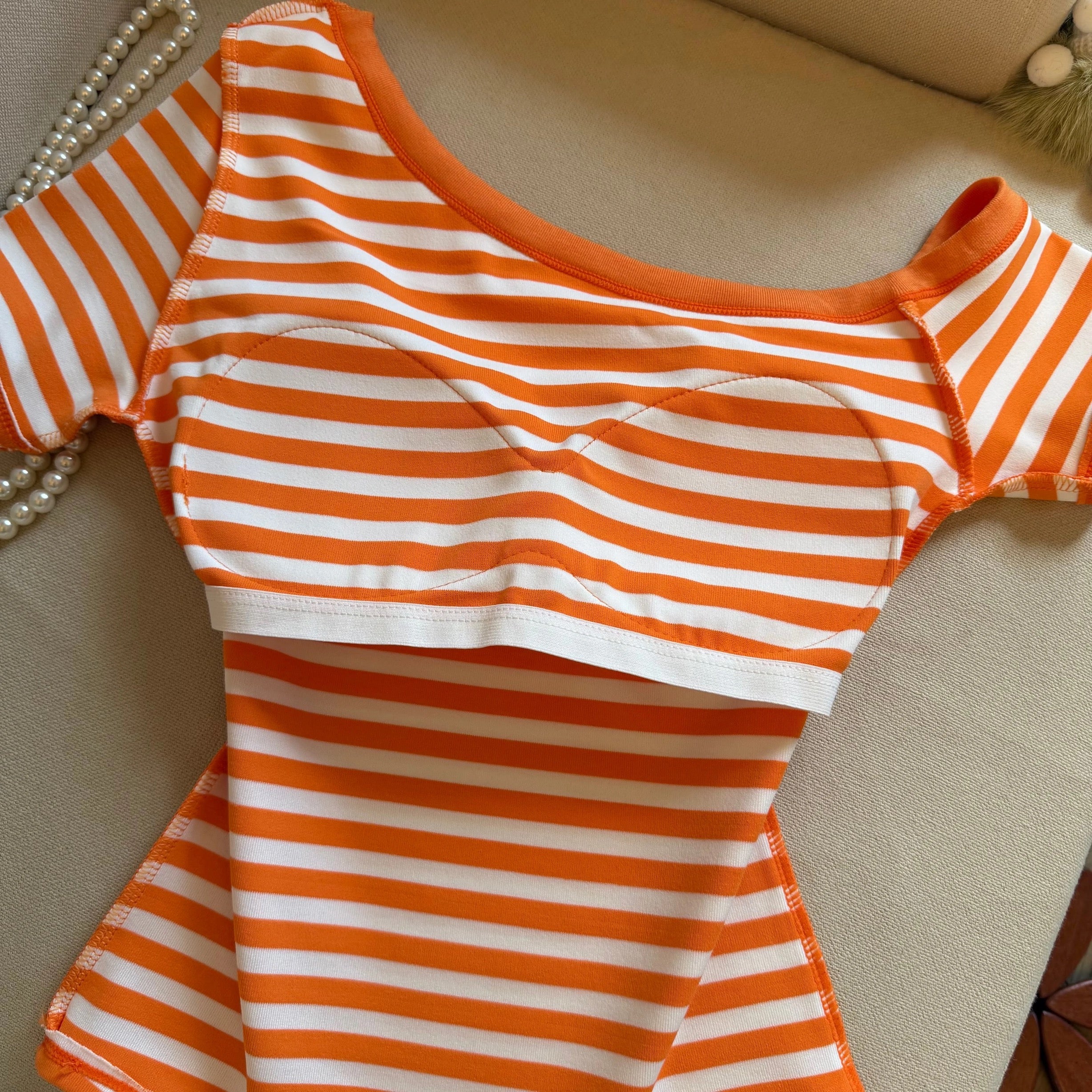 Stripe Story Built-in Bra T-shirt