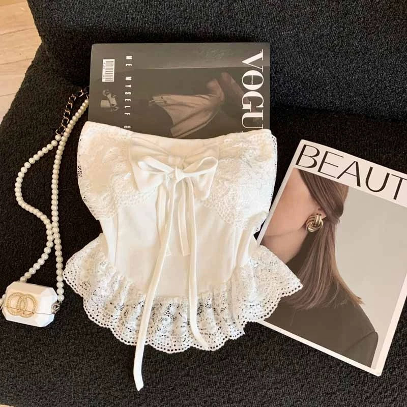 Fleur Lace Detailed Built-In Bra Tube Top