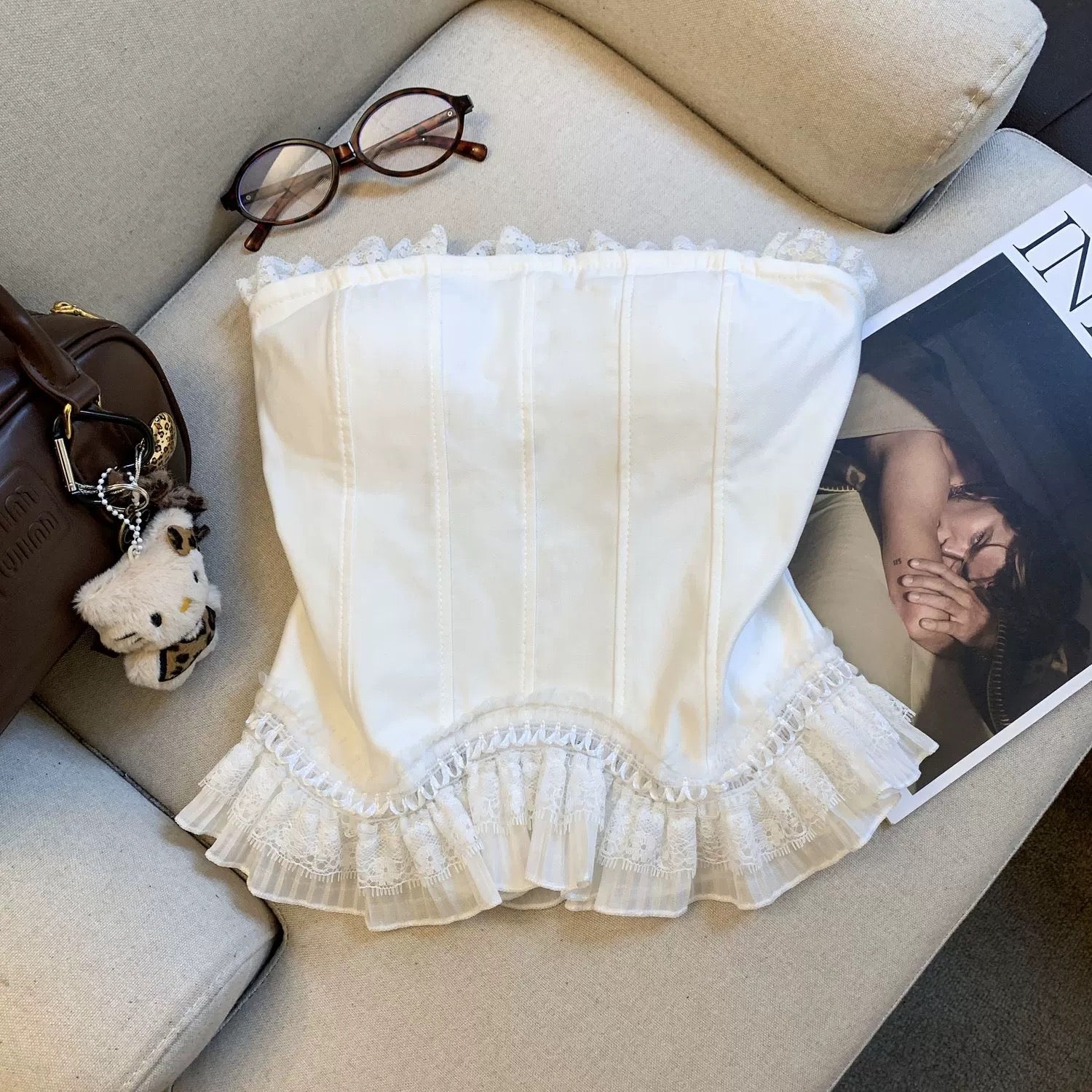 Classic Corset Lace Detailed Built-In Bra Tube Top