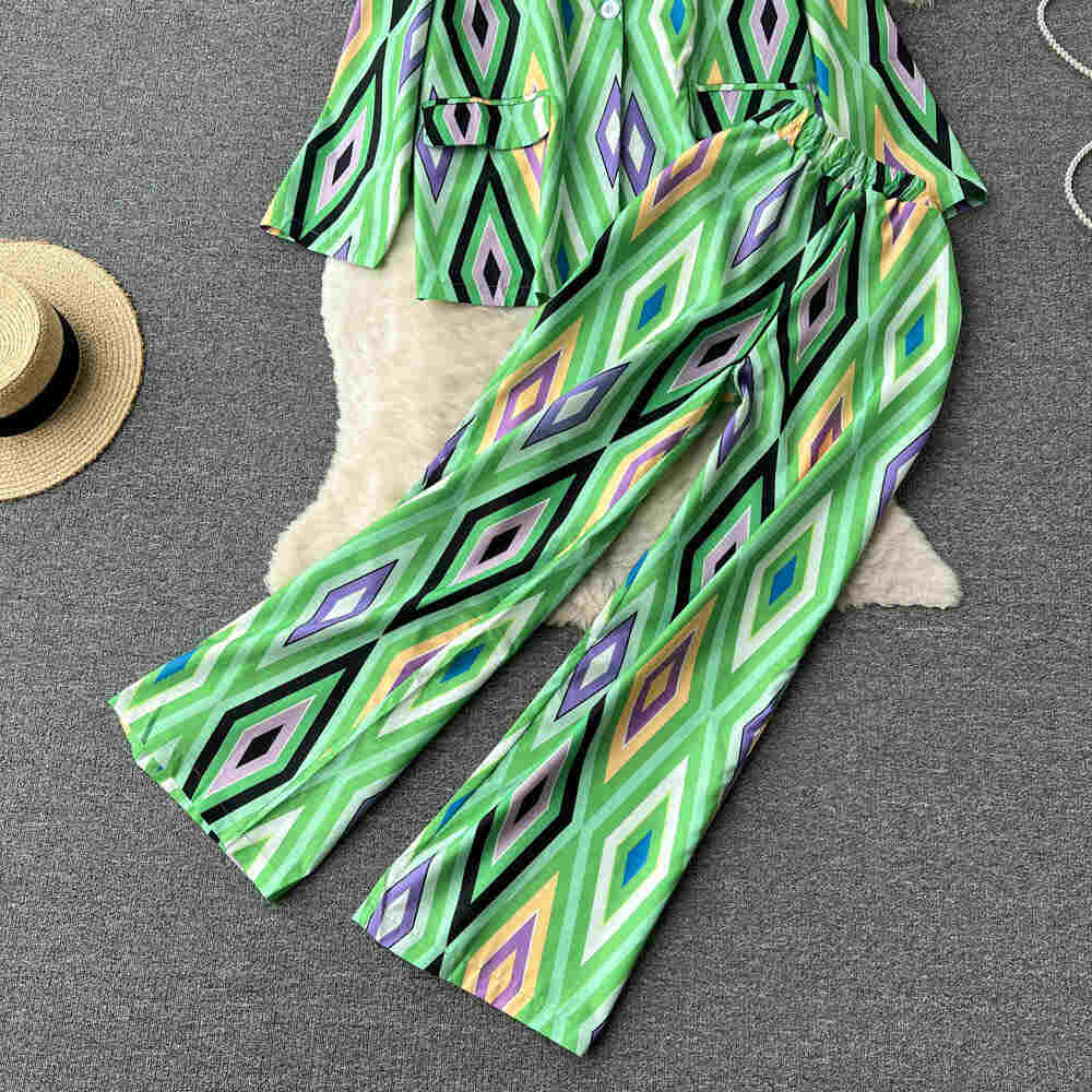 Saaksha diamond print blazer and pants set