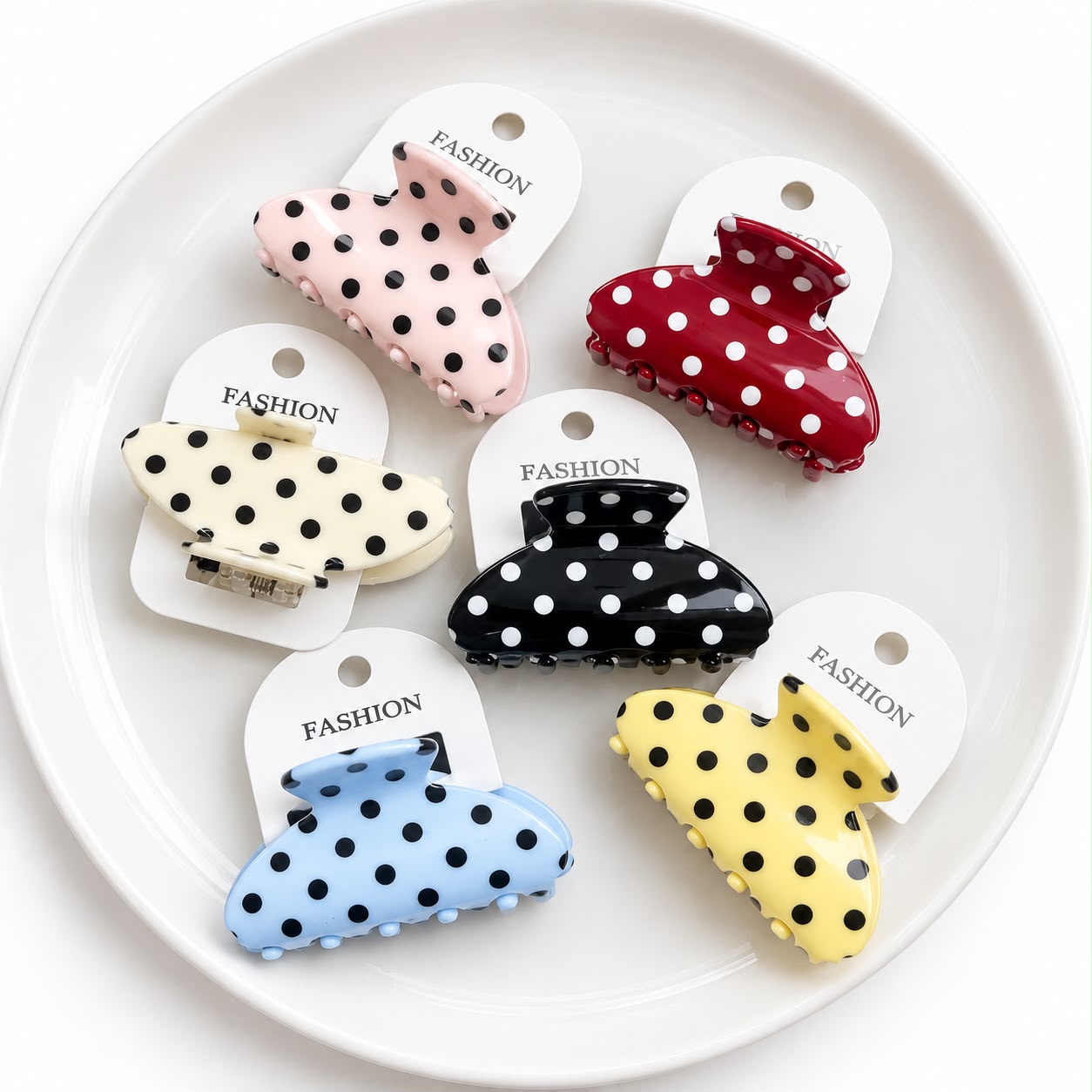 Retro Dot Claw Clip