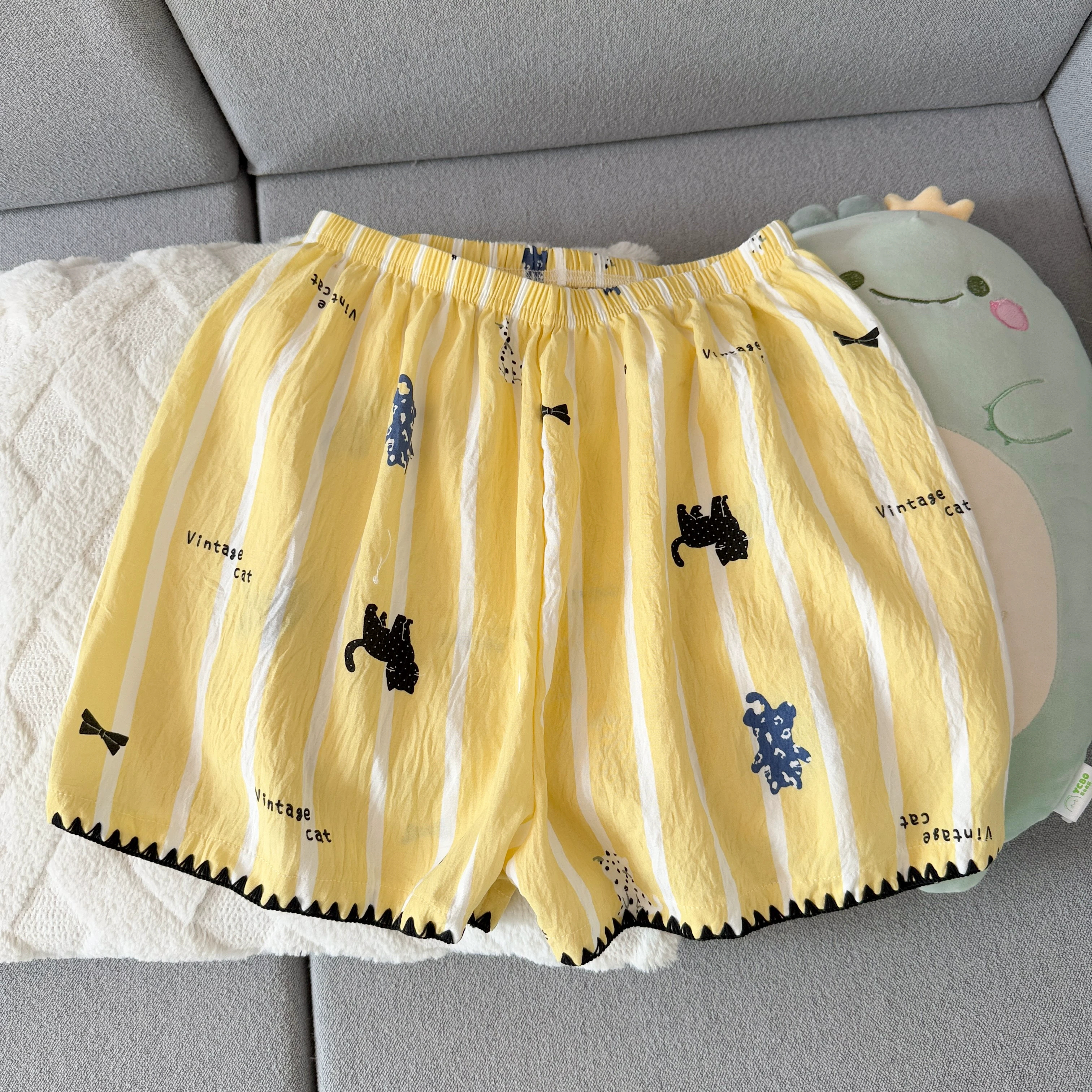 Butter Stripe Kitty Padded Nightsuit Set