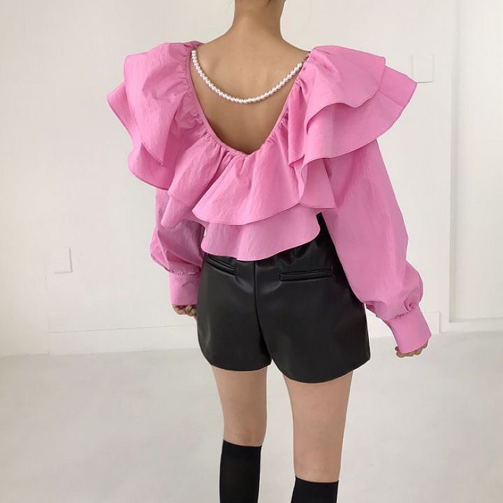 Mimi pearl back ruffles top